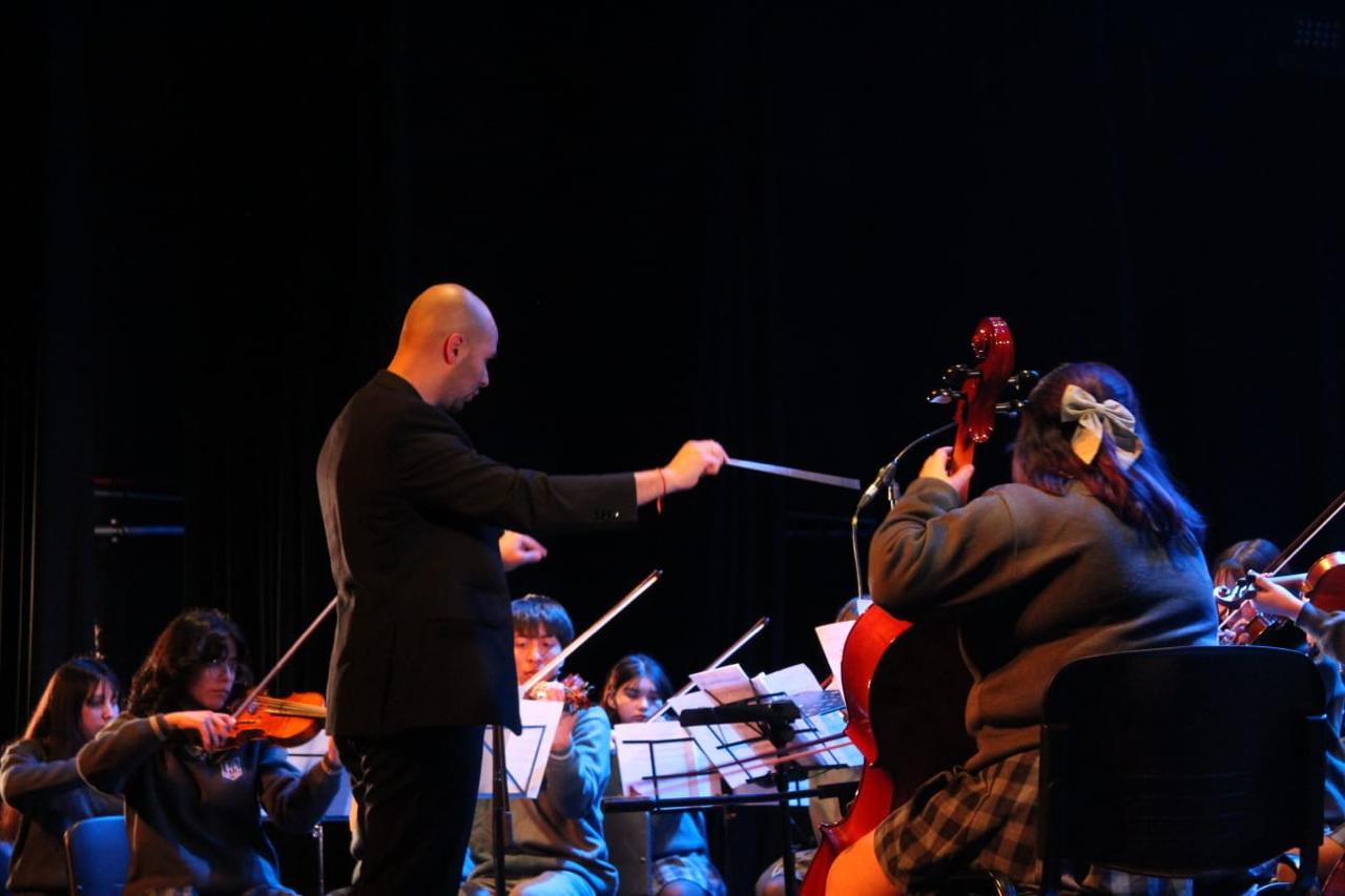 Orquesta Sinfónica Infanto-Juvenil en presentación