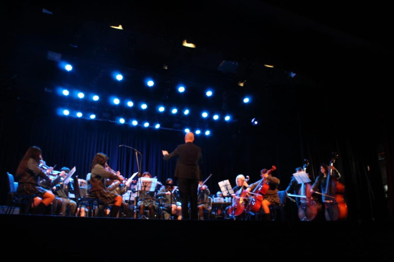 Orquesta Sinfónica Infanto-Juvenil en presentación
